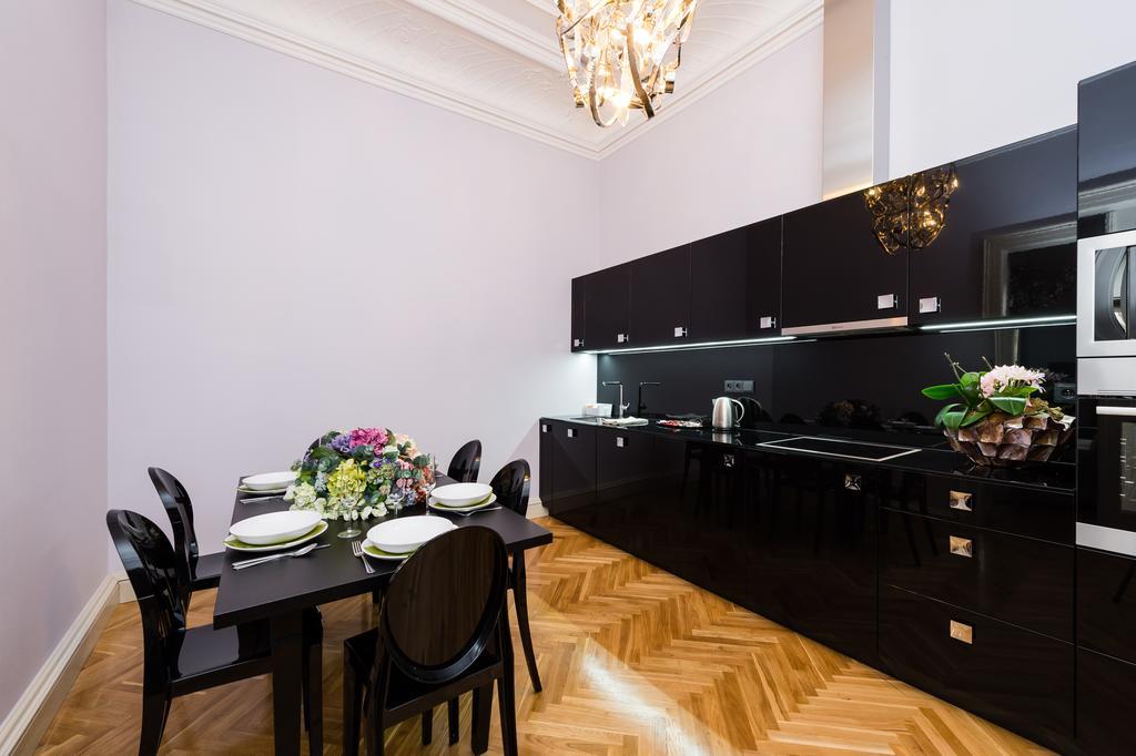 Grand Central Residence By Tkc Prag Exterior foto